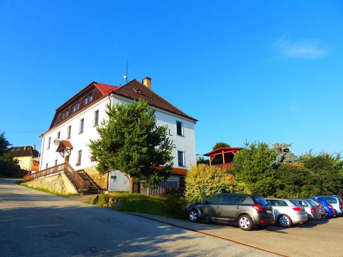 Hotel Stara Skola Na Sumave Horice na Sumave Exterior photo